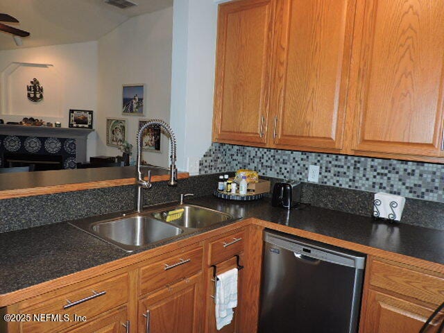 Photo - 1701 Covington Ln