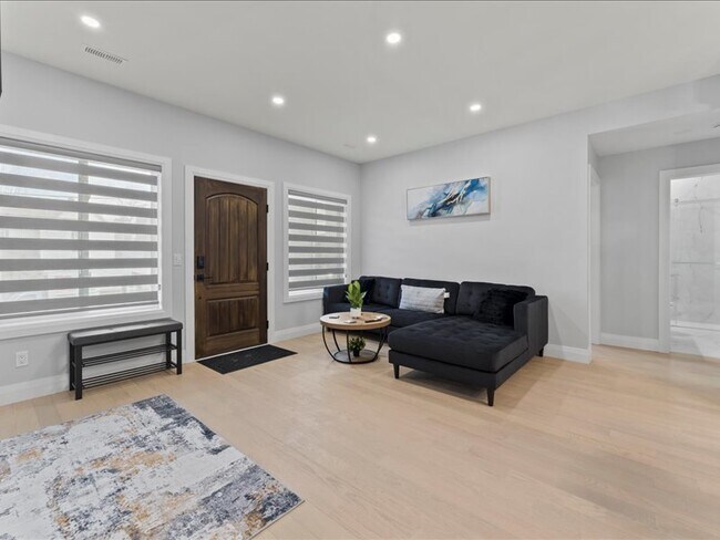 Photo - 435 Mill St Unit 435 Mill St