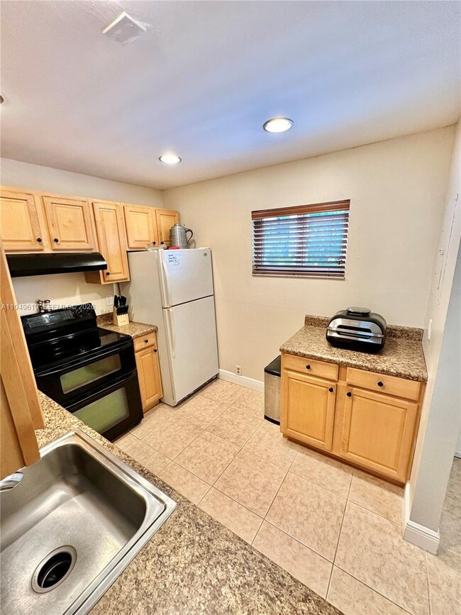 Photo - 7561 NW 16th St Unidad 2208