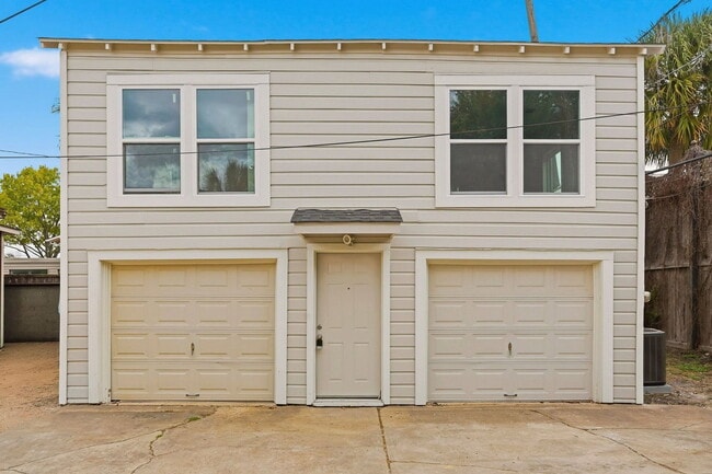 Photo - 612 W Alabama St Unit 1/2