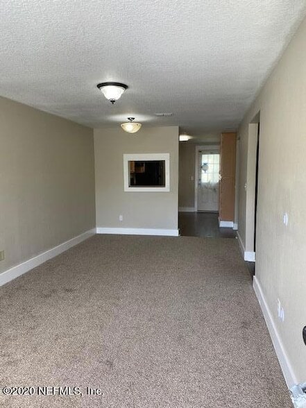 Photo - 2634 Gifford Ave