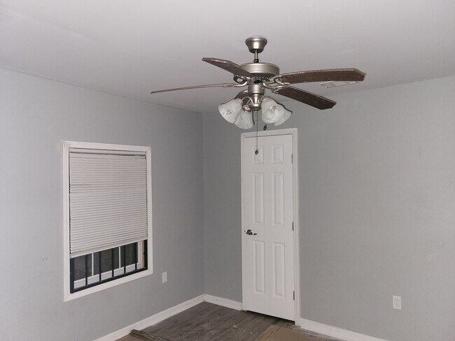 Photo - 3222 Beatrice Dr