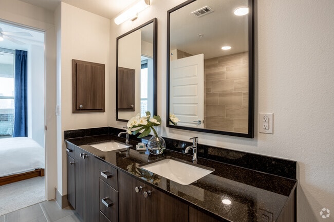 2BR, 2BA - 1174SF