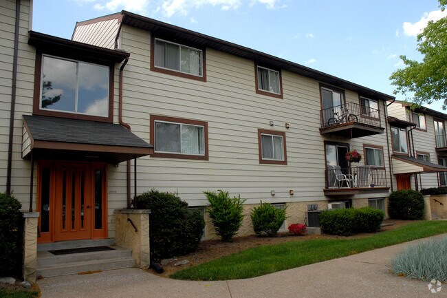 White Birch Apartments - White Birch Apartments