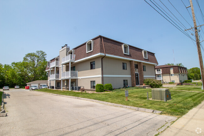 Building Photo - 1225 Delaware Ave Rental