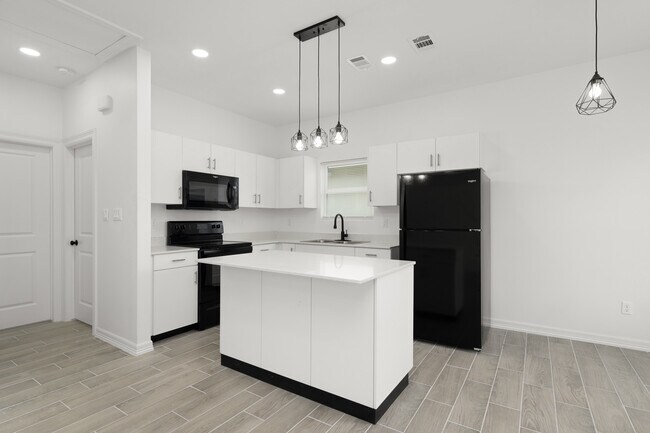 1801 Atrium Place Dr