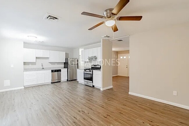 Photo - 1500 Surf Side Dr