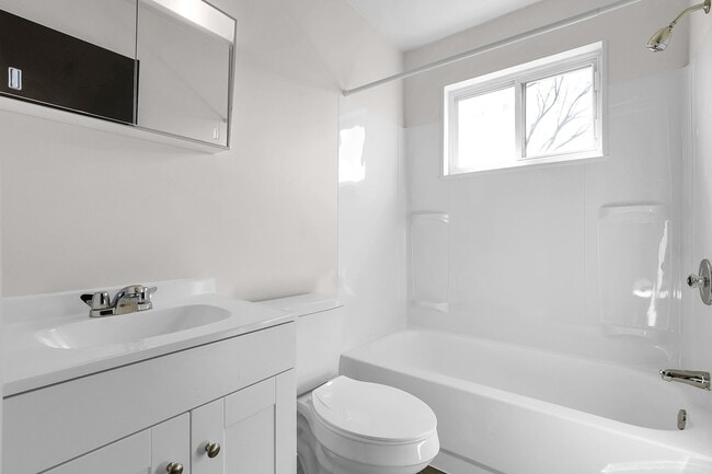 Photo - Hamilton Arms Apartments