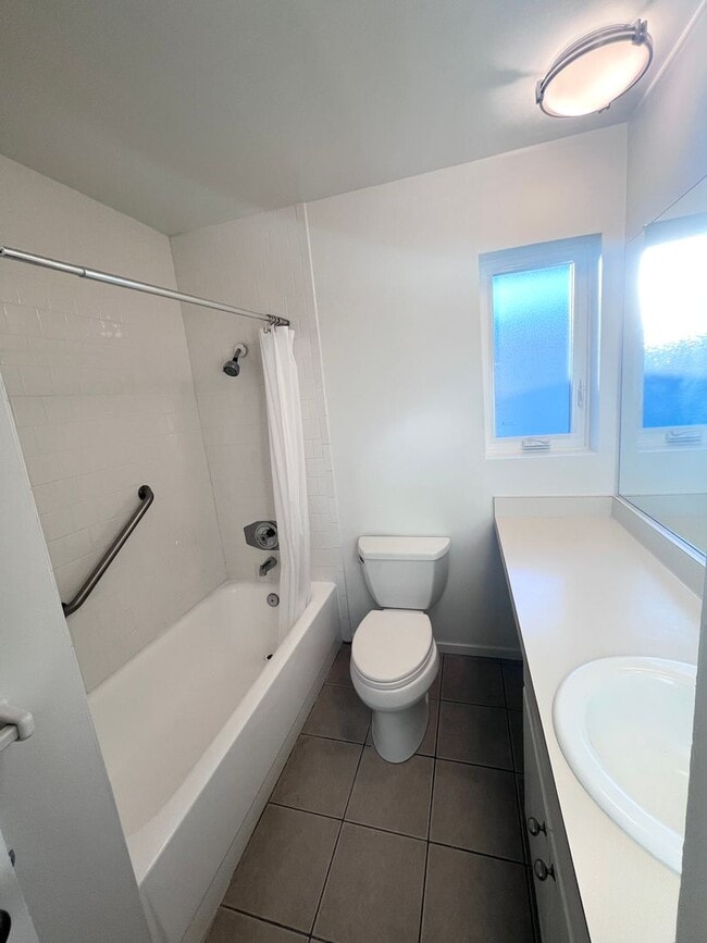 Photo - Newly Renovated 2x1 behind Bon Air!