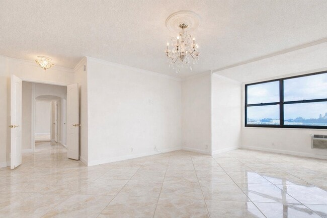 Building Photo - 7004 JFK Blvd E Unit 7D