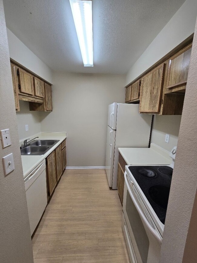 Photo - 2-Bedroom, 2-Bathroom Condo in Tampa