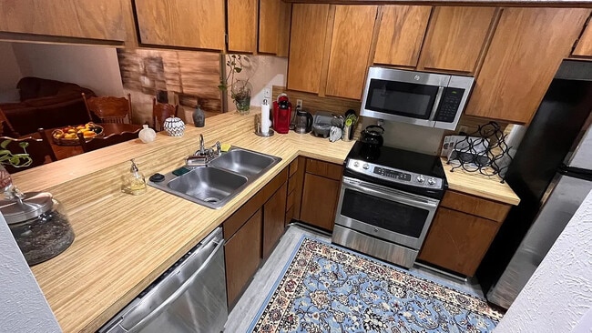 Photo - Room in Apartment on Indio Dr