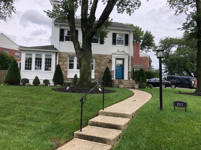 Photo - 201 E Indian Spring Dr Unit 1