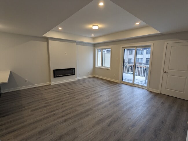 Photo - 270 Anyolite Private Unité 1