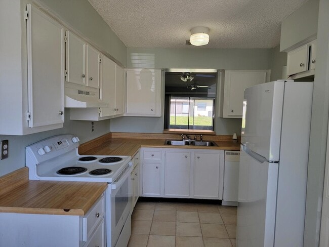 Photo - 6010 Indrio Rd