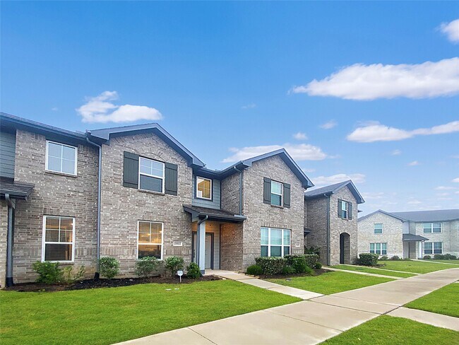 Photo - 11922 Amber Oak Wy