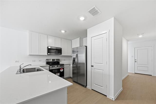 Photo - 6513 Glade St