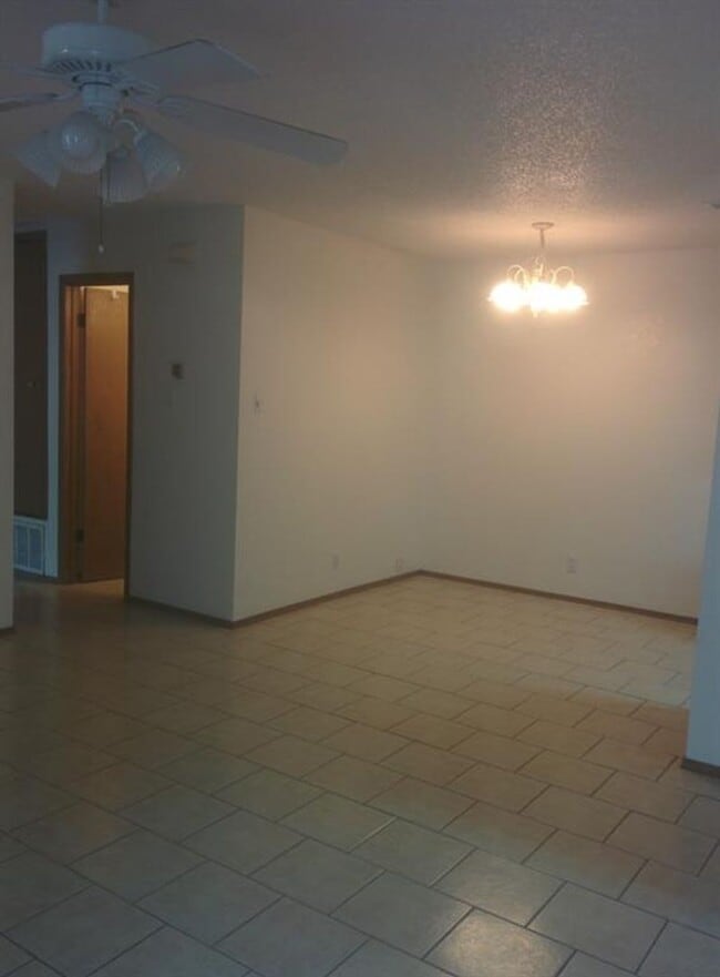 Photo - 1016/1018 Woodlief Trail Unidad 1016