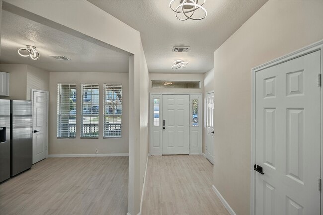 Photo - 9718 Coyote Creek Dr