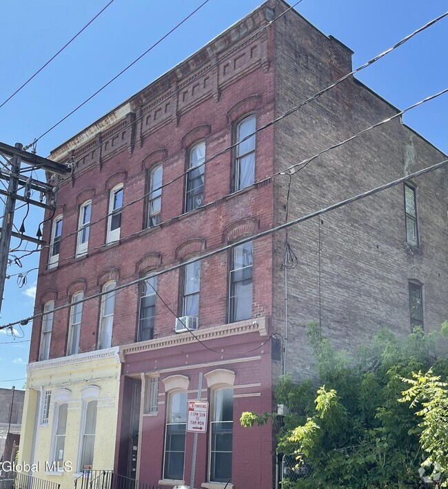 Building Photo - 475 S Pearl St Unit 2 Rental