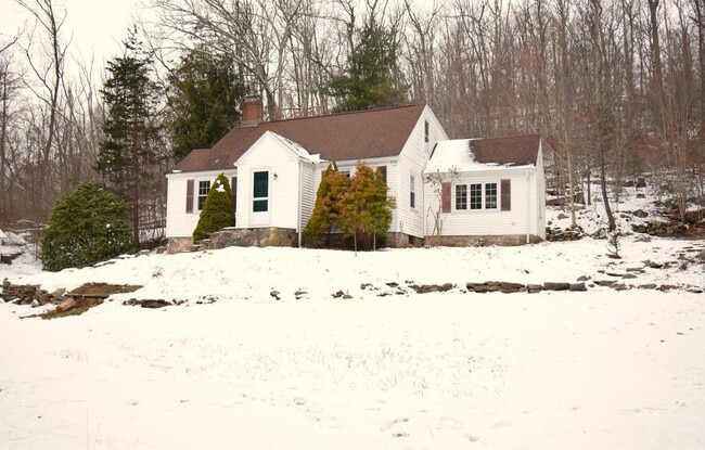 Building Photo - 2203 Durham Rd