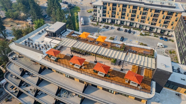 Riviera Deck - The Boardwalk Apartments