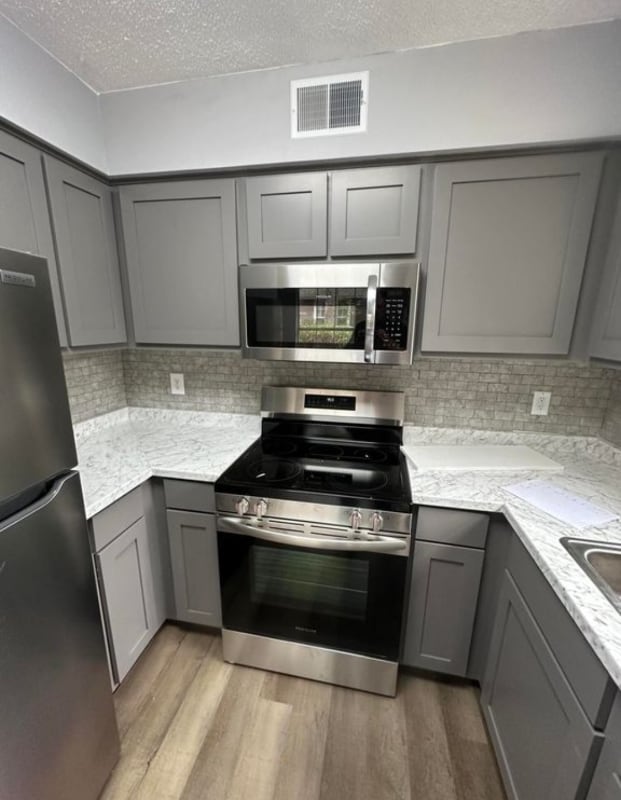 Photo - 120 Luden Dr