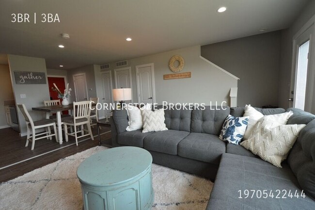 Building Photo - 304 Drai-C Unit C