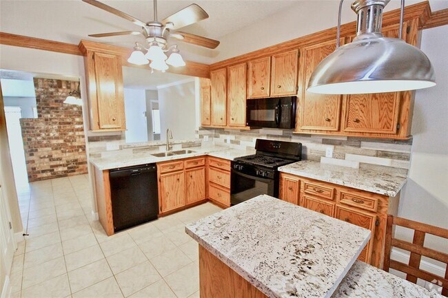 Building Photo - 3206 Pecan Point Dr Rental