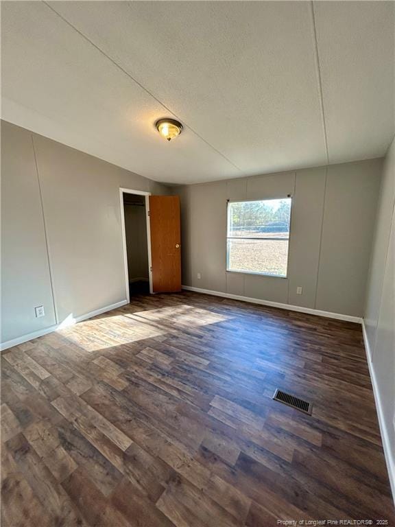 Photo - 193 Clarington Ct