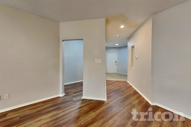 Photo - 6313 Downeast Dr