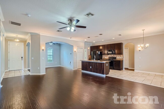 Photo - 33931 Emerald Pond Loop