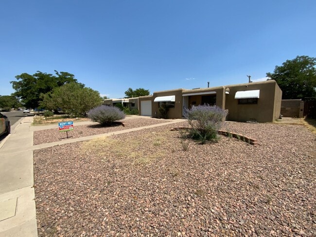 Photo - 3 Bedroom Single Story Home Near Gibson Bl...