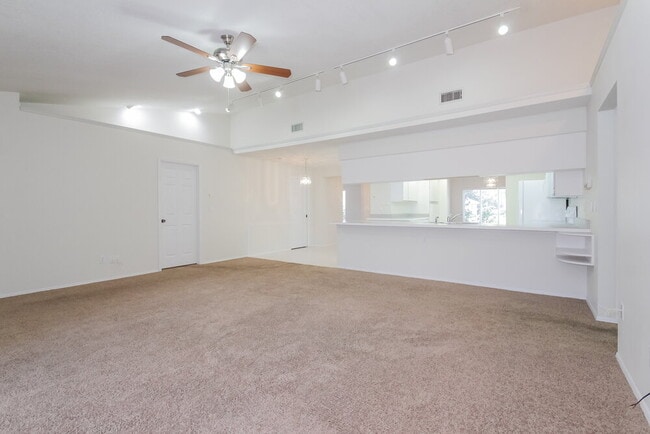 Photo - 2877 48th Way E