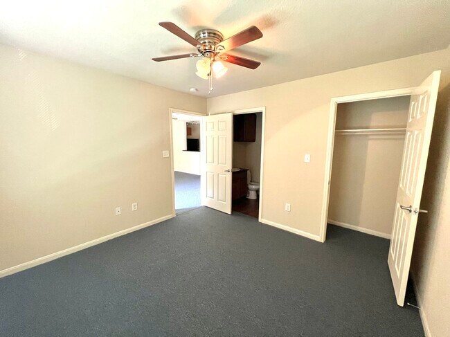 2508 S Houston Ave Unit D