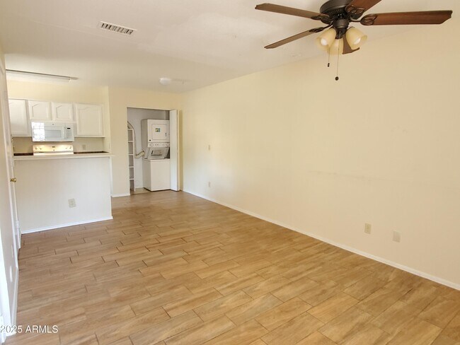 Photo - 625 S Westwood