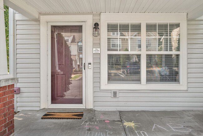 Photo - 412 Flintlock Ct