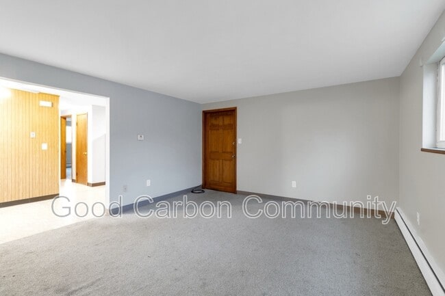 Creekside Court Apartments