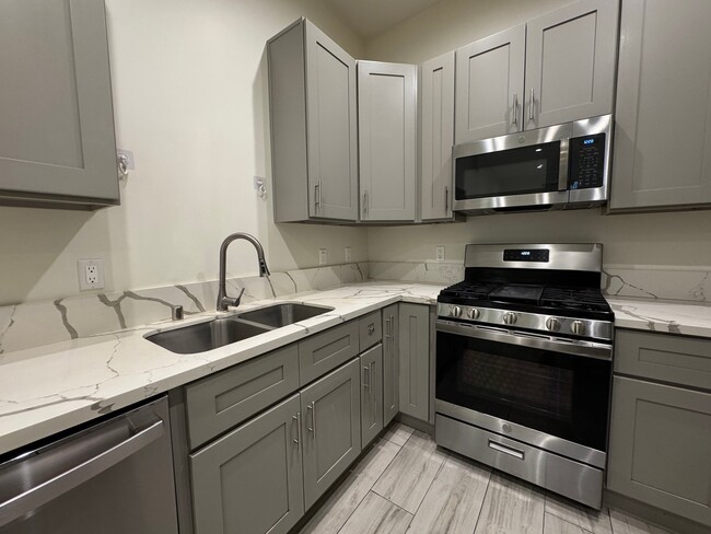 Photo - 14224 Friar St Unidad 3