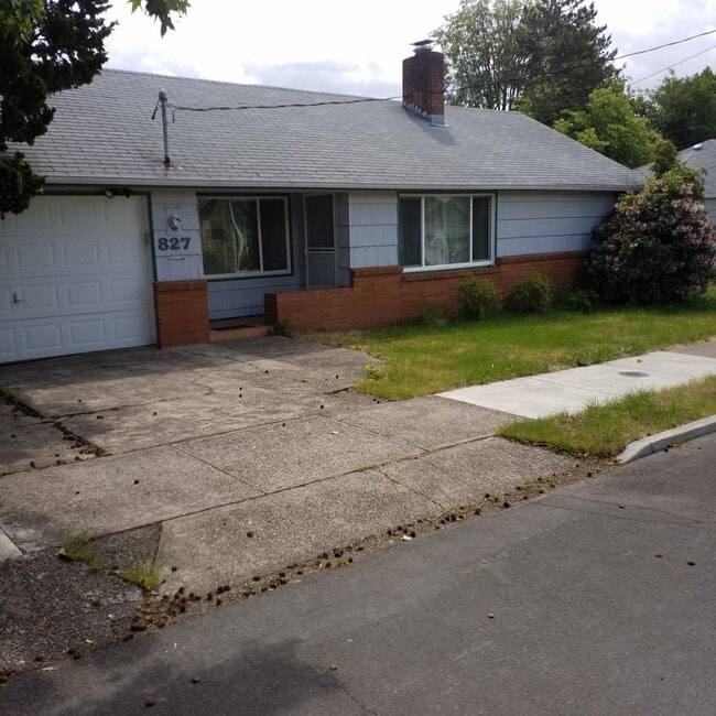 Pending Applications! Charming 3-Bedroom Home - Pending Applications! Charming 3-Bedroom Home