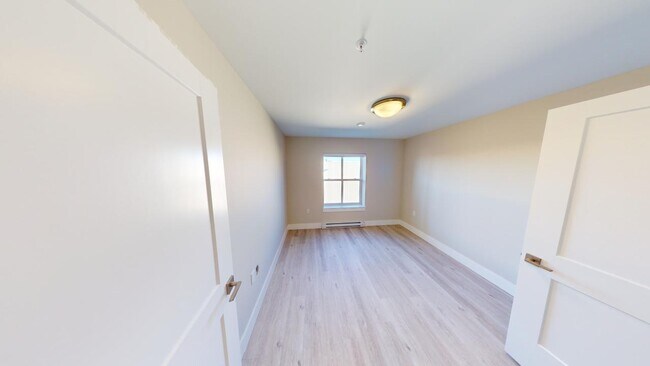 Photo - 67 Suffolk St Unit 303