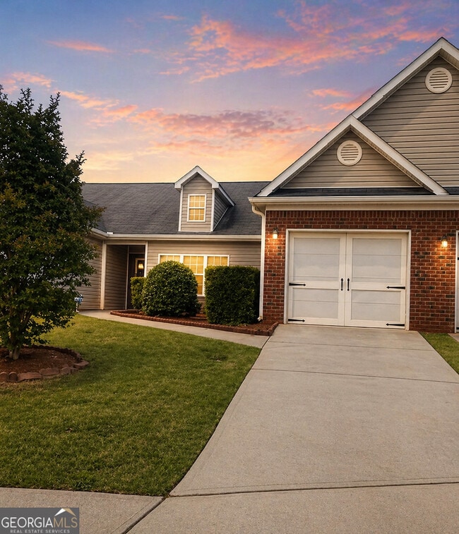 Building Photo - 1055 City Park Dr