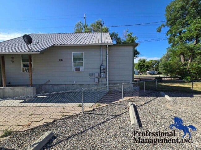 Building Photo - 3 bedroom in Billings MT 59101 Rental
