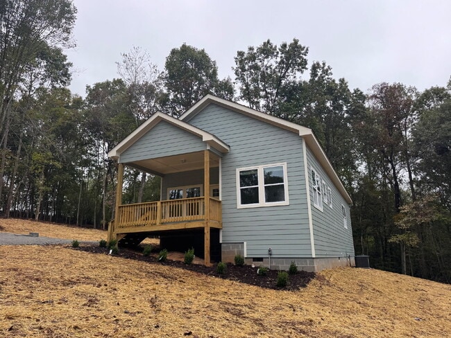 Photo - New Construction in North Hall for Rent!