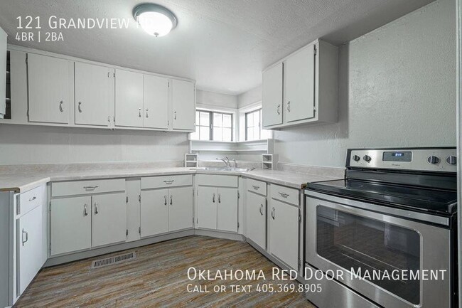 121 Grandview Rd