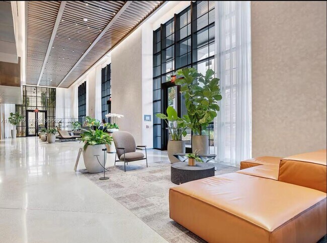 Building Photo - 159 NE 6th St Unit 4612