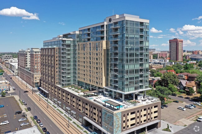 Building Photo - Radiant Rental