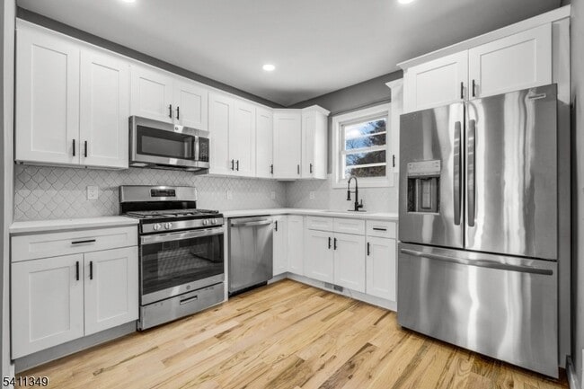 Photo - 2106 Whittier St