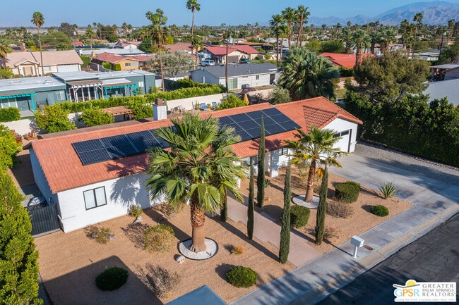 Building Photo - 2342 N San Gorgonio Rd