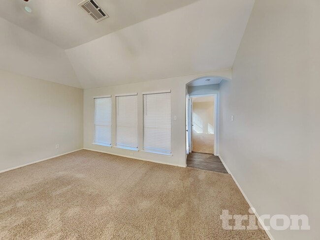 Photo - 1615 Hillside Dr